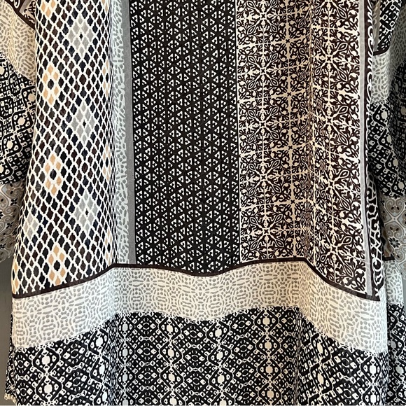 Figueroa Flower Blouse - Picture 4 of 6